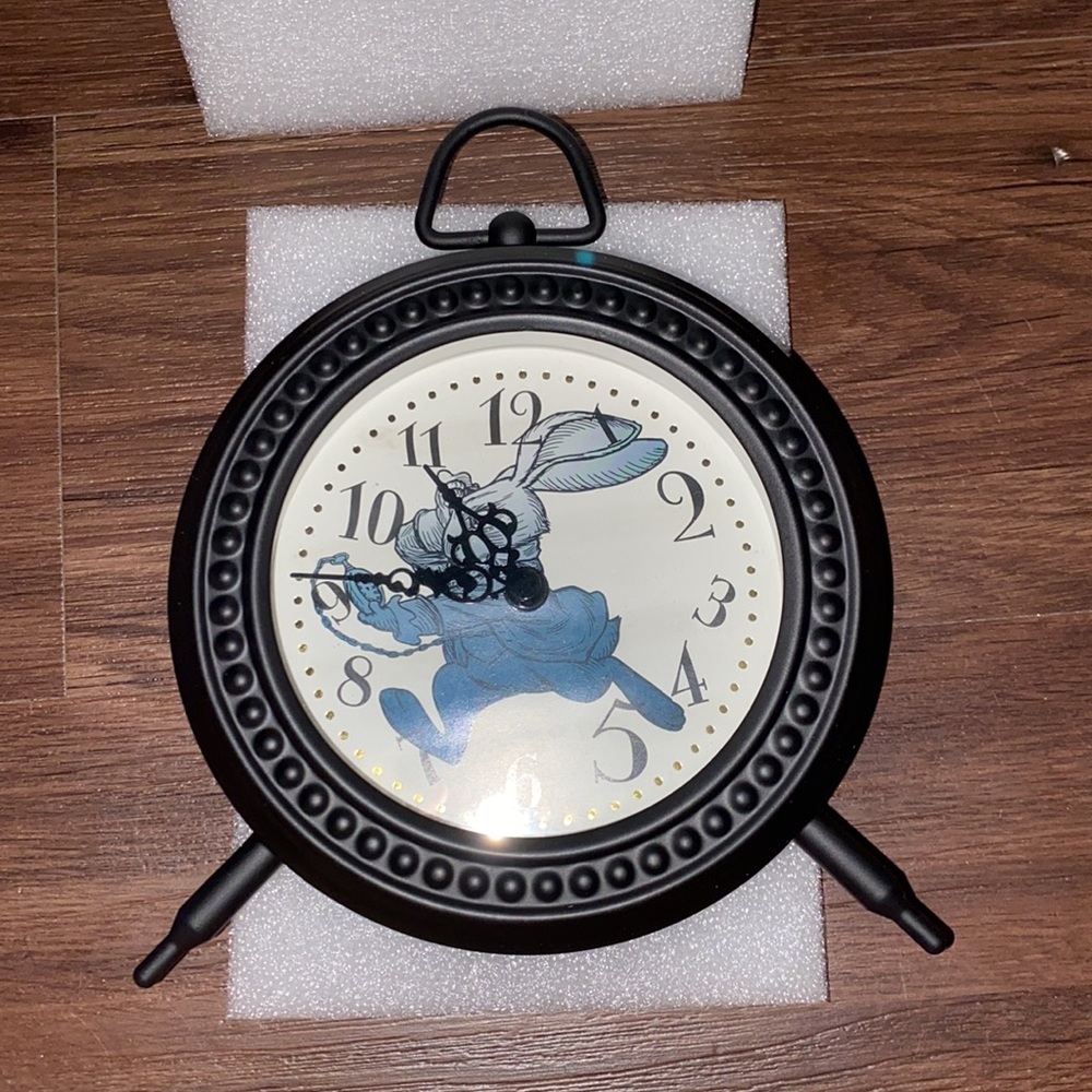 clock - Picture 2 of 2
